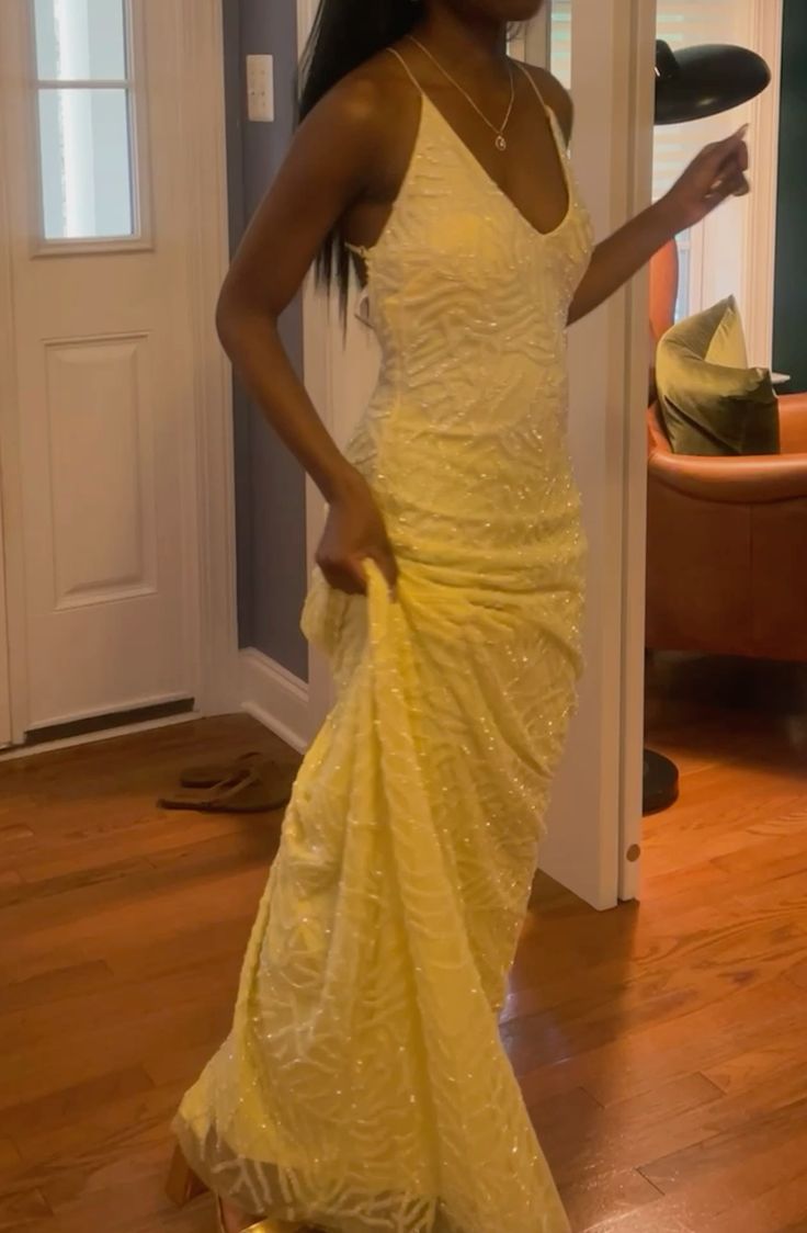 Amazing Mermaid Spaghetti Straps Yellow Sequin Long Prom Dresses Inspiration Party Dress Prom Gown RA056