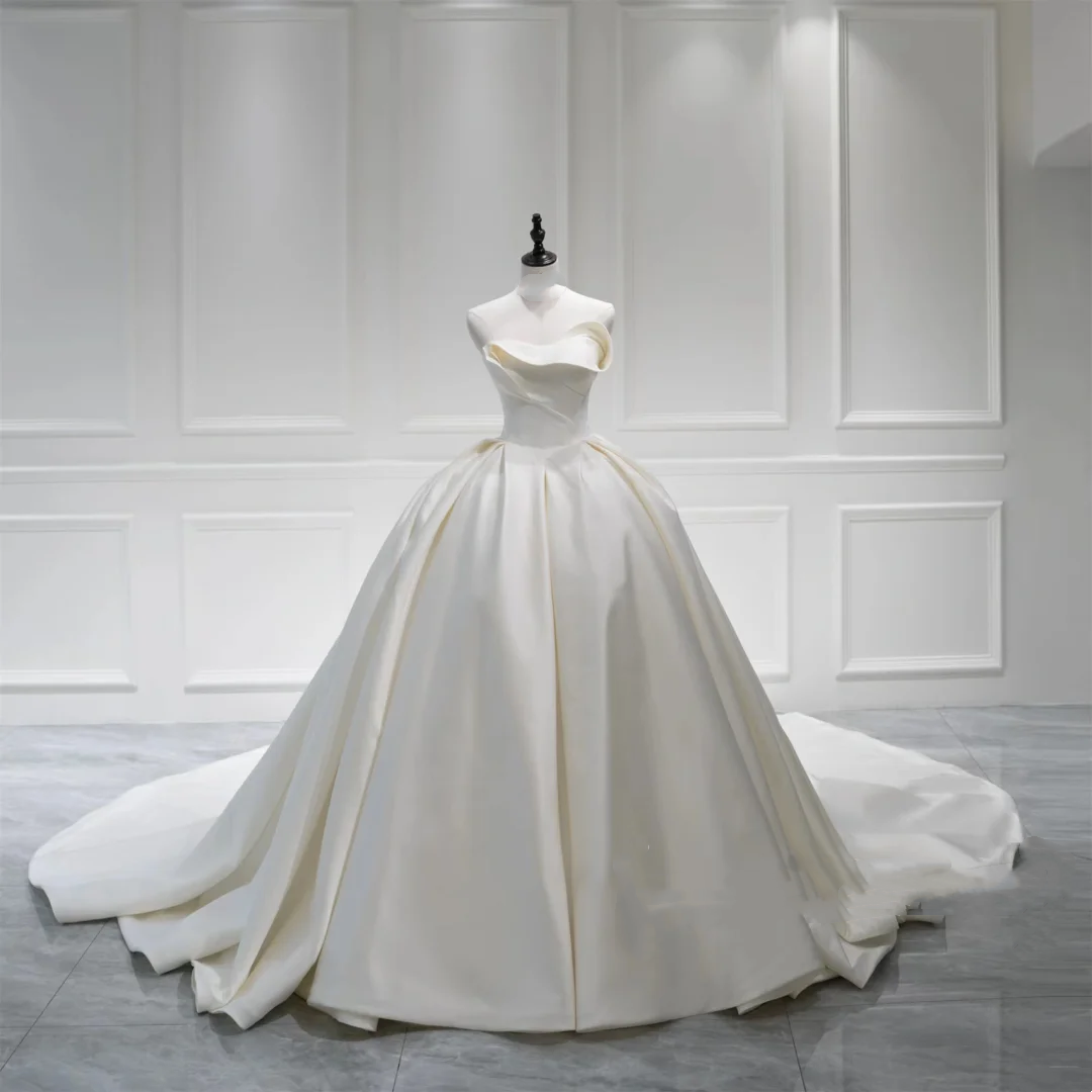 Dream Ball Gown Strapless White Satin Pleated Wedding Dress Styles Long Fairytale Brides Gown Wedding Dresses Ideas RB1054