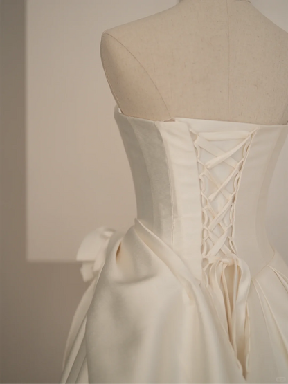 Simple Ball Gown Strapless Sleeveless White Satin Fitted Corset Wedding Dress Styles Long Bridal Gown Wedding Gowns RB1070