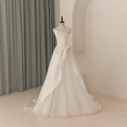 Simple Ball Gown Strapless Sleeveless White Satin Fitted Corset Wedding Dress Styles Long Bridal Gown Wedding Gowns RB1070