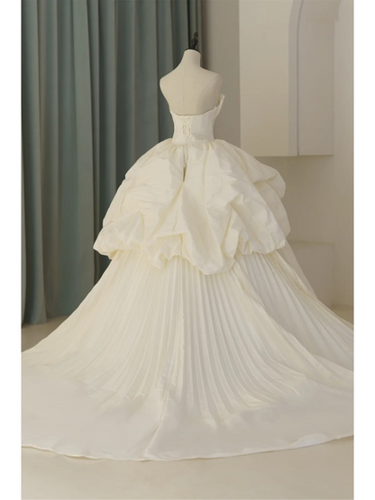 Dreamy Ball Gown Sweetheart White Fitted Satin Ruffles Corset Plus Size Wedding Dress Bridal Gowns Wedding Dresses With Train RB1081
