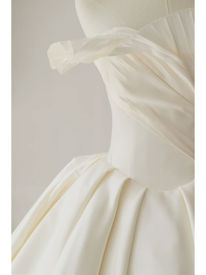 Modest Ball Gown Strapless Fitted Satin Corset Pleated Wedding Dress Styles Long Bridal Gown Wedding Gowns RB1107
