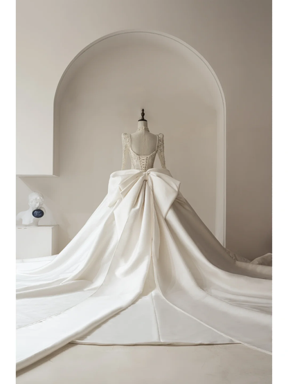 Modest Ball Gown Square Neck Long Sleeves Fitted Satin Corset Wedding Dress Beaded Long Bridal Gown Wedding Gowns RB1110