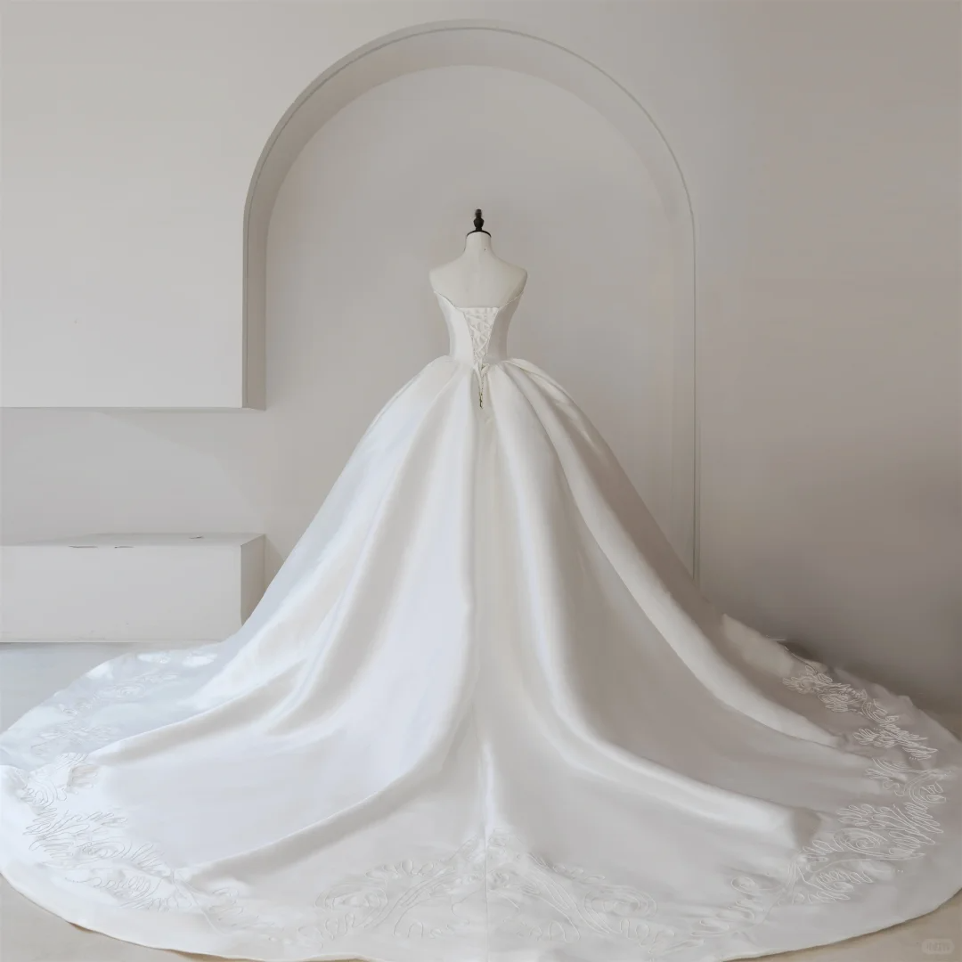 Elegant Modest Ball Gown Strapless Fitted White Appliques Corset Wedding Dress Styles Long Bridal Gowns Wedding Dresses RB1113