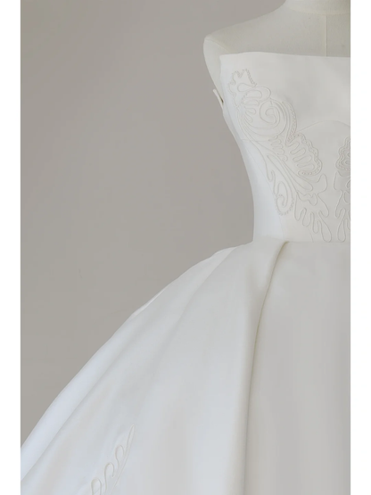 Elegant Modest Ball Gown Strapless Fitted White Appliques Corset Wedding Dress Styles Long Bridal Gowns Wedding Dresses RB1113
