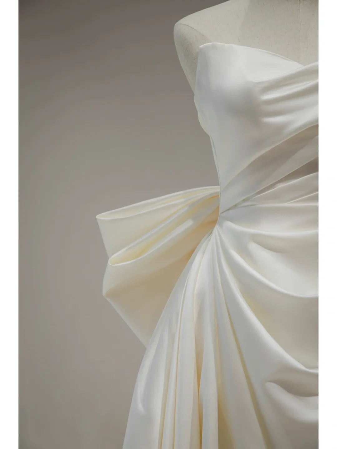 Elegant Modest Mermaid Sweetheart Satin Pleated Wedding Dress Styles Long Bridal Gown Wedding Gowns RB1114