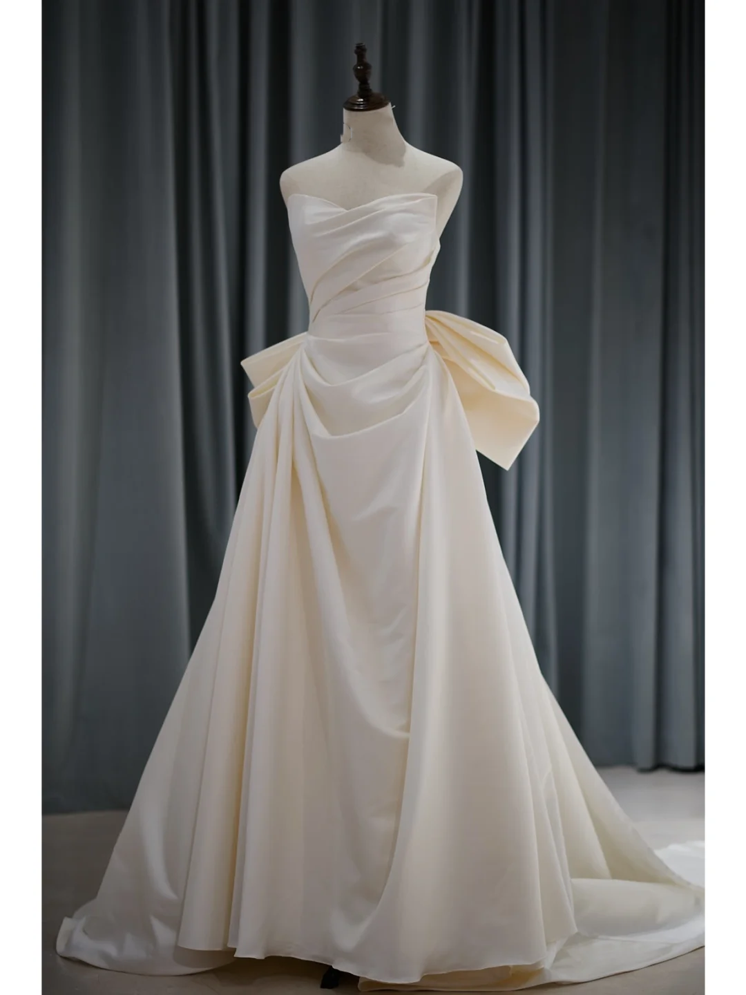 Elegant Modest Mermaid Sweetheart Satin Pleated Wedding Dress Styles Long Bridal Gown Wedding Gowns RB1114