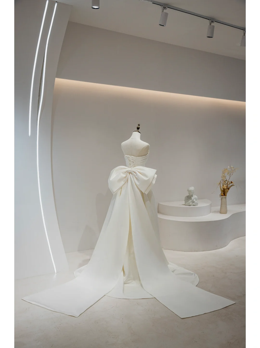 Elegant Modest Mermaid Sweetheart Satin Pleated Off White Wedding Dress Long Bridal Gown Wedding Gowns RB1118