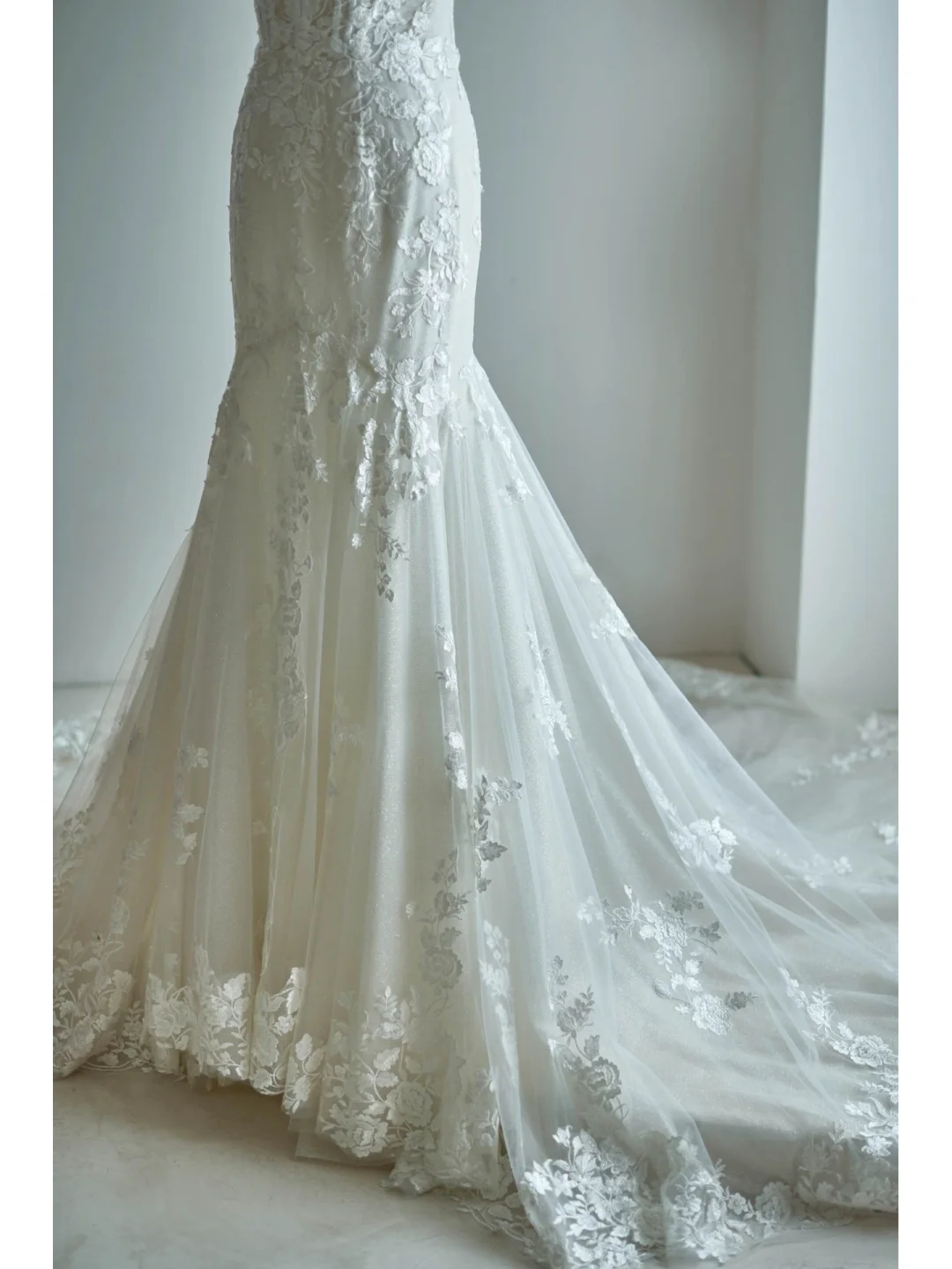 Romantic Mermaid Sweetheart Lace Corset White Wedding Dress Styles Long Bridal Gown Wedding Gowns RB1120