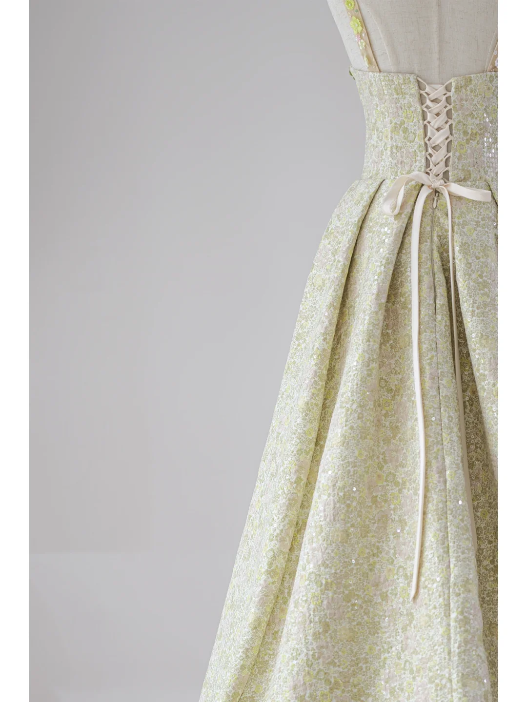 Cute Ball Gown Square Neck Yellow Sequin Flowers Prom Dresses Long Party Dress Birthday Outfit Teenagers Graduation Dress RB1121