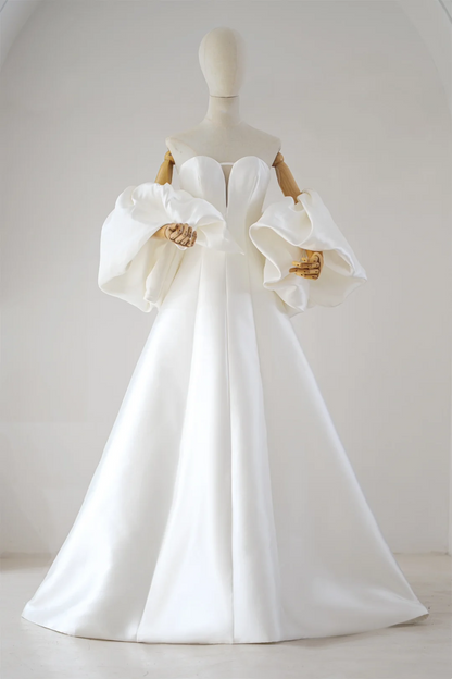 Elegant Modest Ball Gown Sweetheart Satin Pleated White Wedding Dress Long Bridal Gown Wedding Gowns RB1130