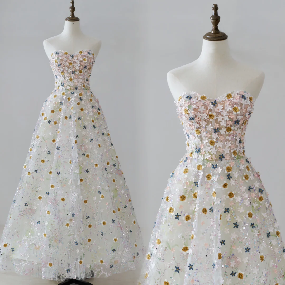 Unique Ball Gown Sweetheart White Sequin Flowers Long Prom Dresses Inspiration Party Dress 21st Birthday Outfit Graduation Dress RB1133