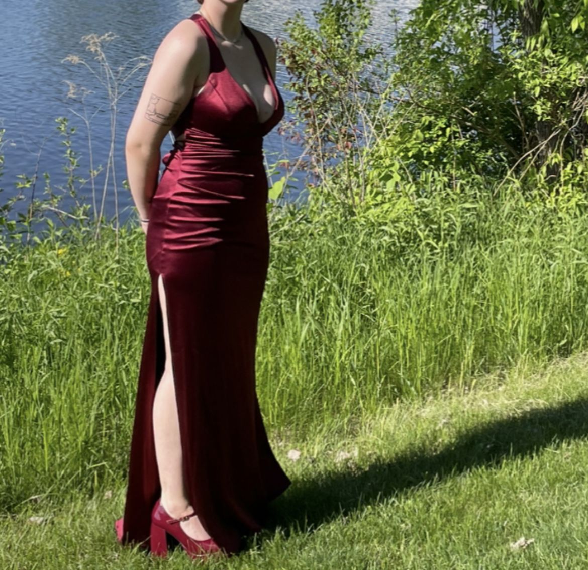 Unique Mermaid V Neck Burgundy Satin Slit Long Classy Beautiful Prom Dresses Inspiration Party Dress Birthday Outfit Graduation Dress RB1141