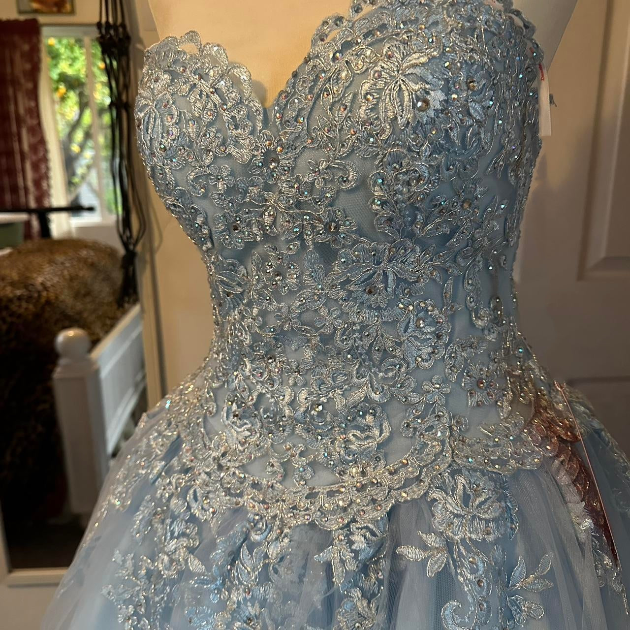 Unique Ball Gown Sweetheart Light Sky Blue Long Prom Dresses Reveal Inspiration Party Dress Birthday Outfit Graduation Dress RB1184