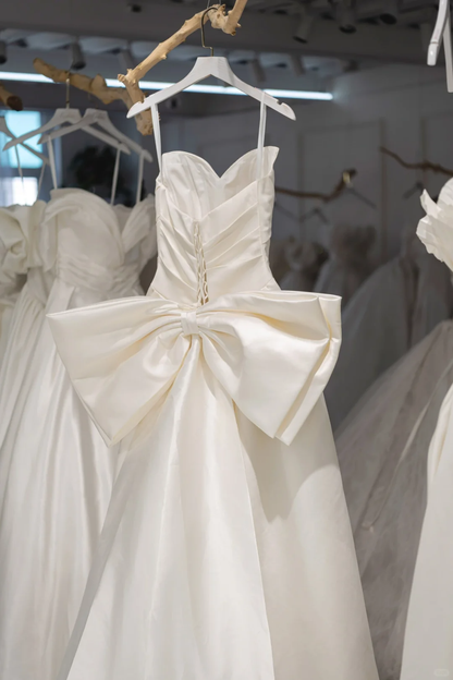 Modest Mermaid Sweetheart Satin Pleated Off White Wedding Dress With Bow Long Bridal Gown Wedding Gowns RB1211