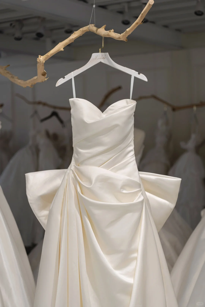Modest Mermaid Sweetheart Satin Pleated Off White Wedding Dress With Bow Long Bridal Gown Wedding Gowns RB1211
