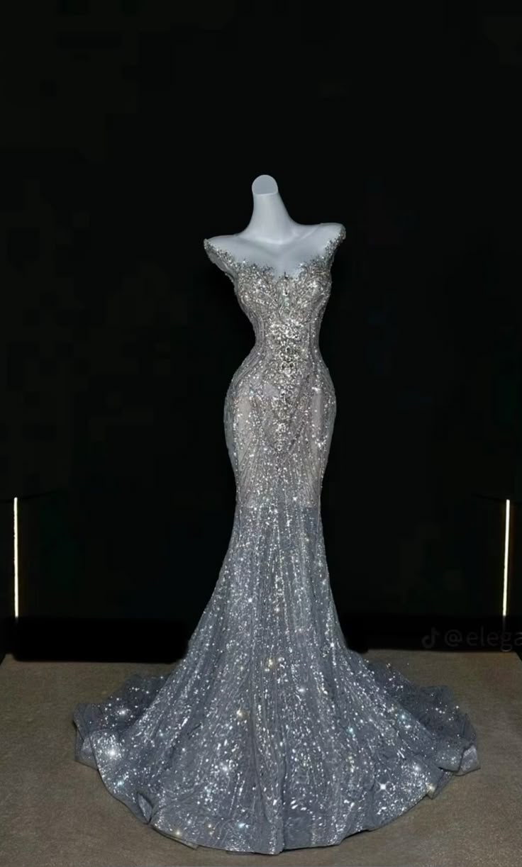 Romantic Mermaid Scoop Neck Silver Sequin Fitted Corset Beads Wedding Dress Long Bridal Gown Wedding Dresses RB1459