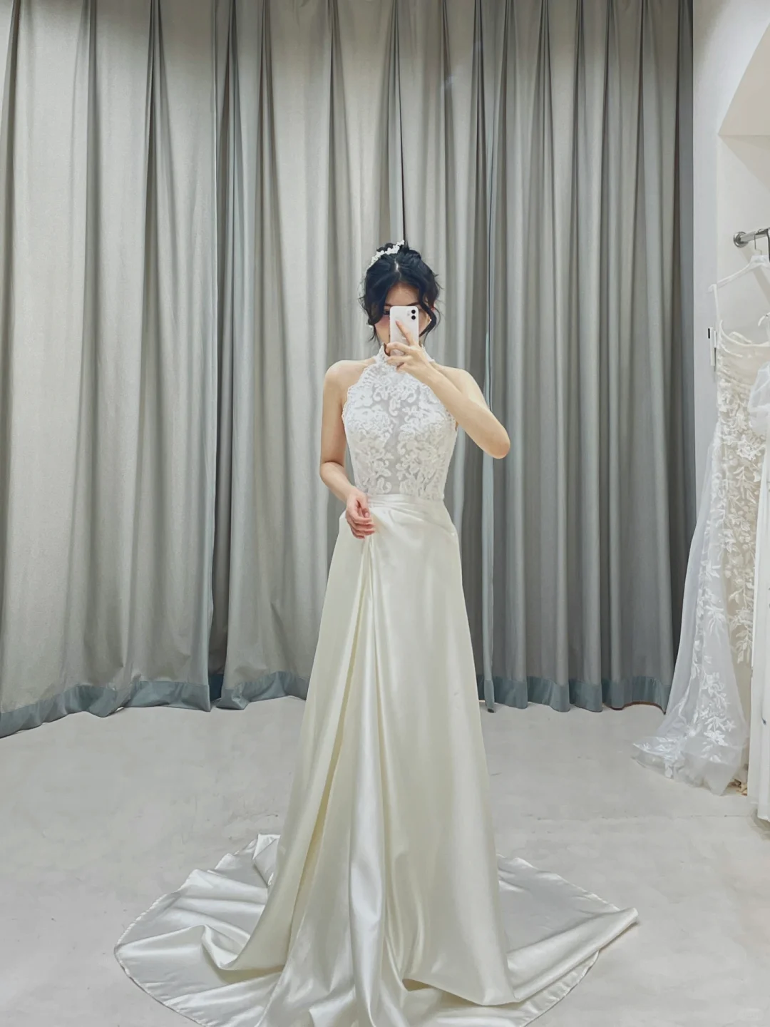 Simple A Line High Neck Sleeveless Lace Fitted Long Wedding Dress Bridal Gown Wedding Dresses RB1599