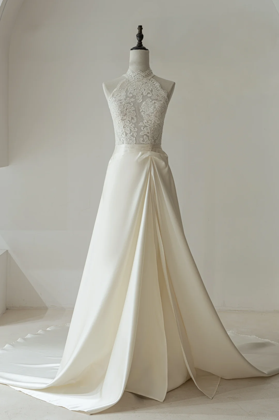 Simple A Line High Neck Sleeveless Lace Fitted Long Wedding Dress Bridal Gown Wedding Dresses RB1599