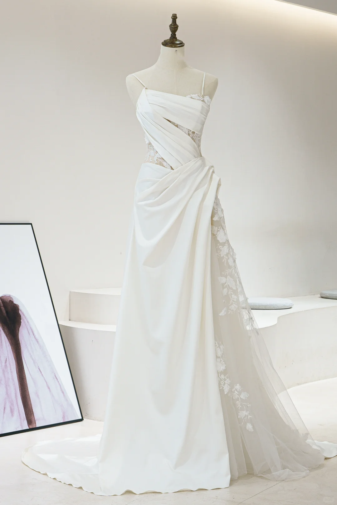 Timeless Mermaid Spaghetti Straps White Satin Pleated Wedding Dress Long Bridal Gown Wedding Dresses RB1600