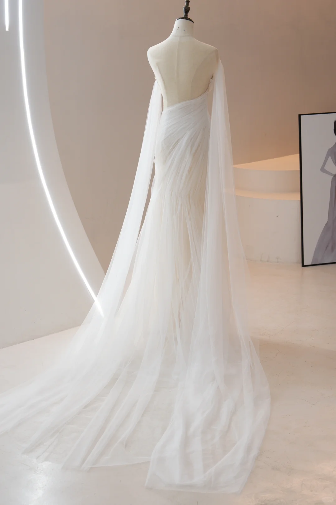 Stunning Mermaid Scoop White Tulle Fitted Wedding Dress Long Bridal Gown Wedding Gowns RB1610