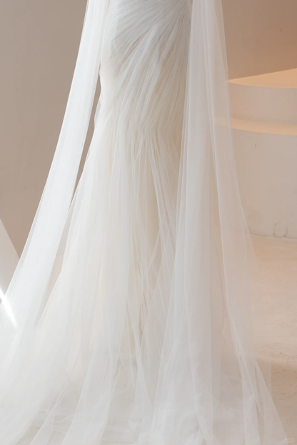Stunning Mermaid Scoop White Tulle Fitted Wedding Dress Long Bridal Gown Wedding Gowns RB1610