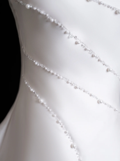 Vintage Ball Gown Strapless Sleeveless Satin Fitted Long Wedding Dress Bride Gown Wedding Dresses RB1846