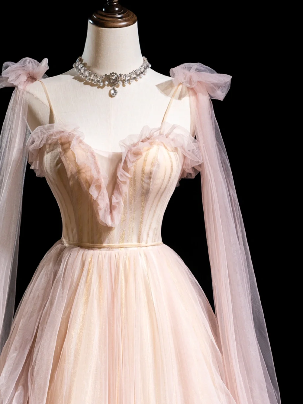 Cute Ball Gown Spaghetti Strap Light Pink Tulle Pleated Long Prom Dresses For Teens Formal Dress Formal Dress Prom Gown AB852