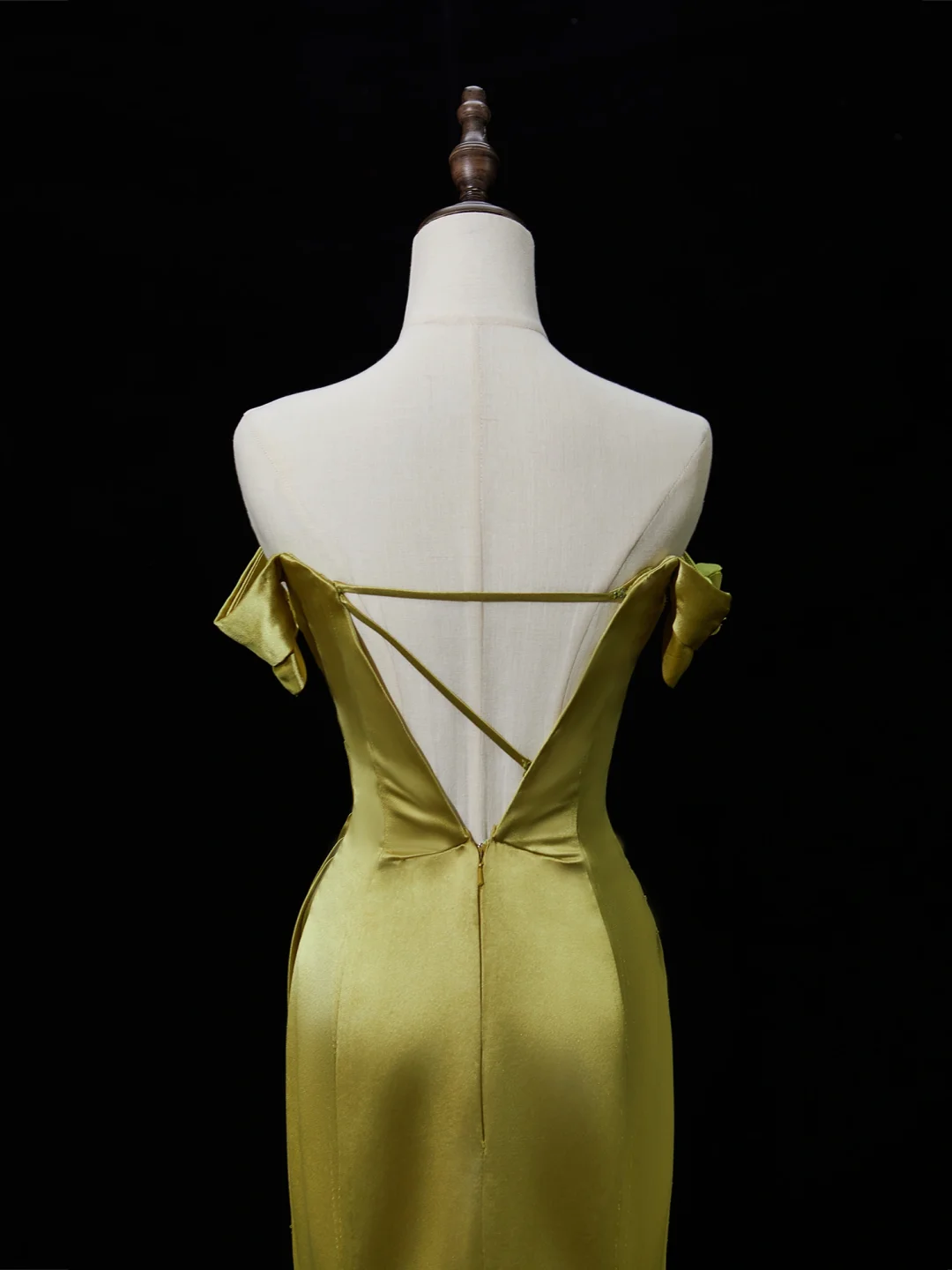 Elegant Mermaid Off The Shoulder Satin Green Long Prom Dresses Impress 18th Birthday Outfits Prom Gown RB1880