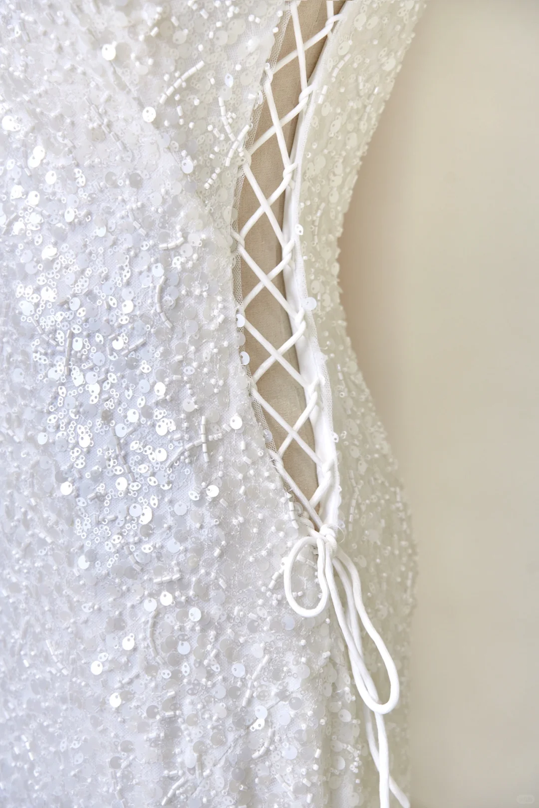 Sexy Mermaid Deep V Neck White Sequin Long Prom Dresses Impress 19th Birthday Outfits Prom Gown RB1895