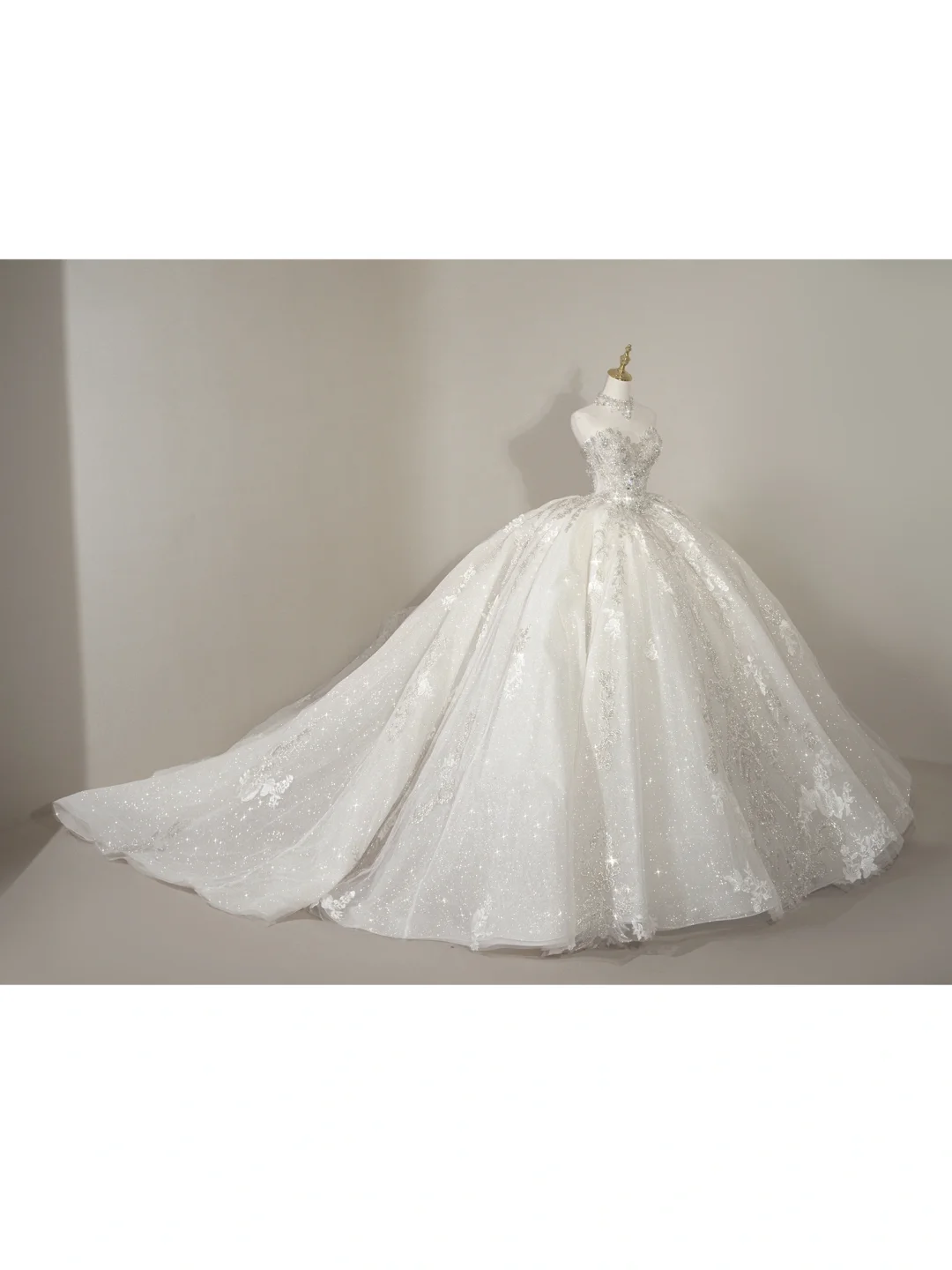Princess Ball Gown Sweetheart Sleeveless Tulle Fitted Corset Long Wedding Dress Bridal Gown White Wedding Dresses RB1902