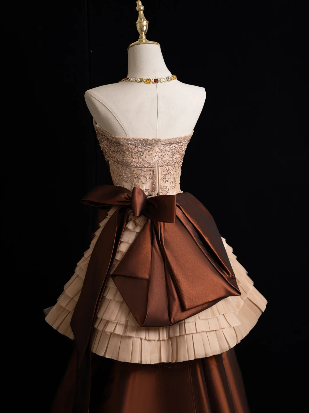 Vintage Ball Gown Strapless Brown Satin Long Prom Dresses Impress Sweet 16 Birthday Outfits Prom Gown RB1915