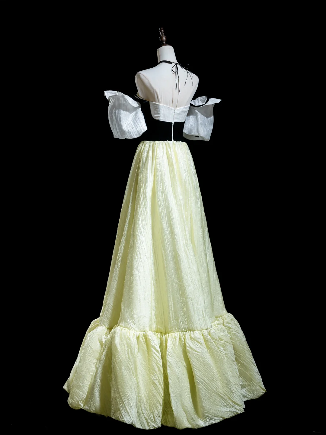 Classy A Line Off The Shoulder Satin Prom Dresses Formal Dress 18th Birthday Outfits Prom Gown RB1924