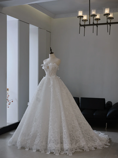 Princess Ball Gown Strapless Sleeveless Lace Fitted Corset Long Wedding Dress Bride Gowns White Wedding Dresses RB2018