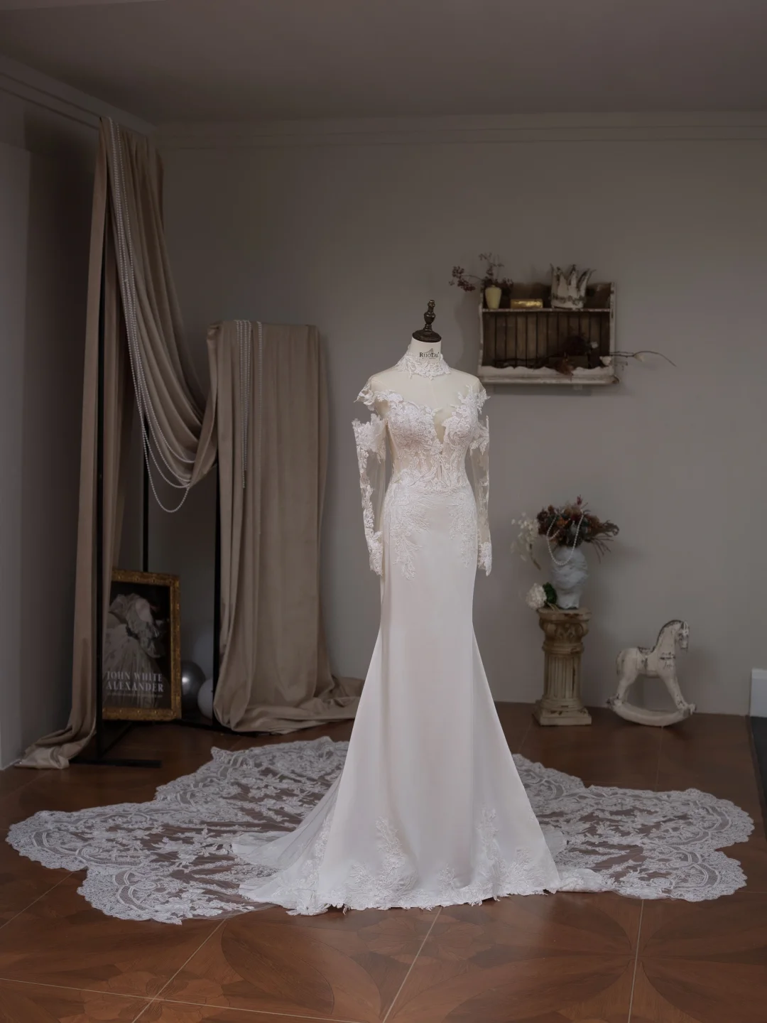Princess Mermaid High Neck Long Sleeve Lace Fitted Corset Long Wedding Dress Bride Gowns White Wedding Dresses RB2023