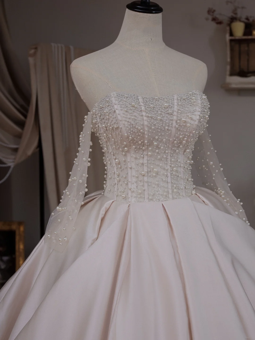 Princess Ball Gown Off The Shoulder Long Sleeve Satin Fitted Corset Long Wedding Dress Bride Gowns White Wedding Dresses RB2025