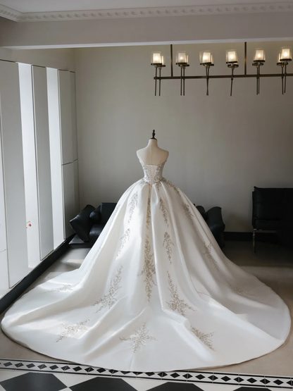 Princess Ball Gown Strapless Sleeveless Satin Fitted Corset Long Wedding Dress Bride Gowns Lace Wedding Dresses RB2031