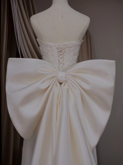 Princess Ball Gown Strapless Sleeveless With Bow Satin Fitted Corset Long Wedding Dress Bride Gowns White Wedding Dresses RB2033
