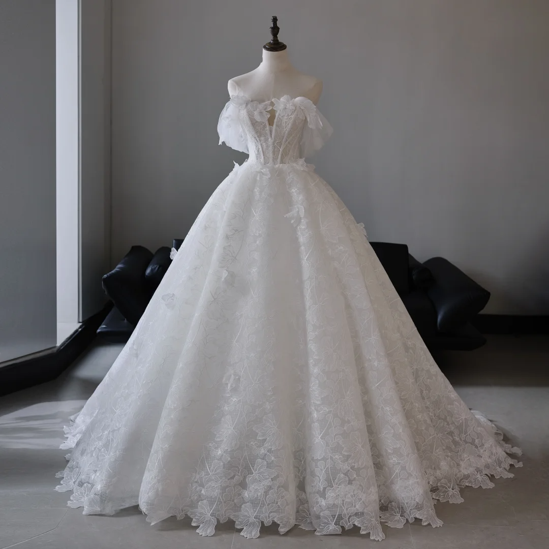 Princess Ball Gown Strapless Sleeveless Lace Fitted Corset Long Wedding Dress Bride Gowns White Wedding Dresses RB2018