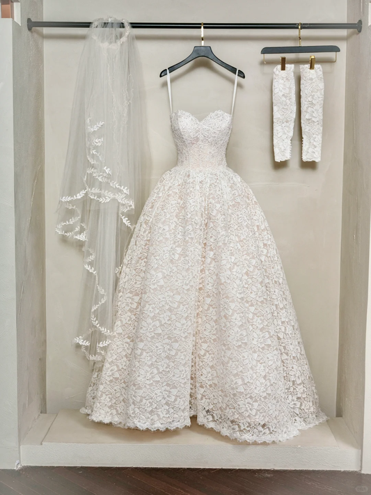 Ethereal Ball Gown Sweetheart Sleeveless Lace Fitted Corset Long Wedding Dress Bride Gowns Wedding Dresses RB2053