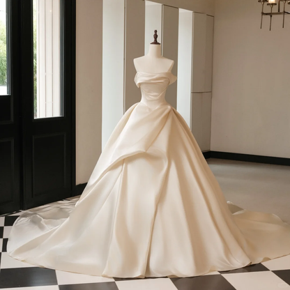 Fancy Ball Gown Strapless Fitted Corset Ruffles Satin Wedding Dress Bride Gowns Wedding Dresses RB2061