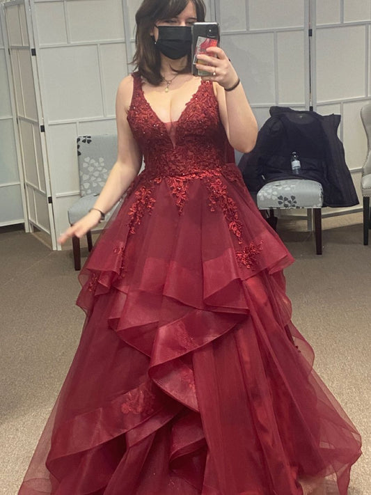 Beautiful Ball Gown V Neck Burgundy Tulle Lace Prom Dresses For Teens Formal Dress Party Outfits Prom Gowns RB2117