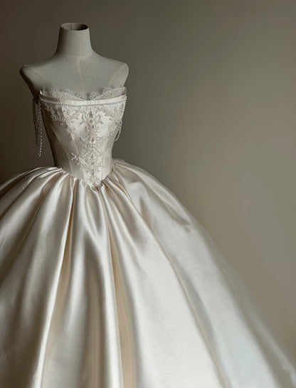 Luxury Ball Gown Sweetheart Lace Satin Wedding Dress Fairytale Long Wedding Dresses RB2840