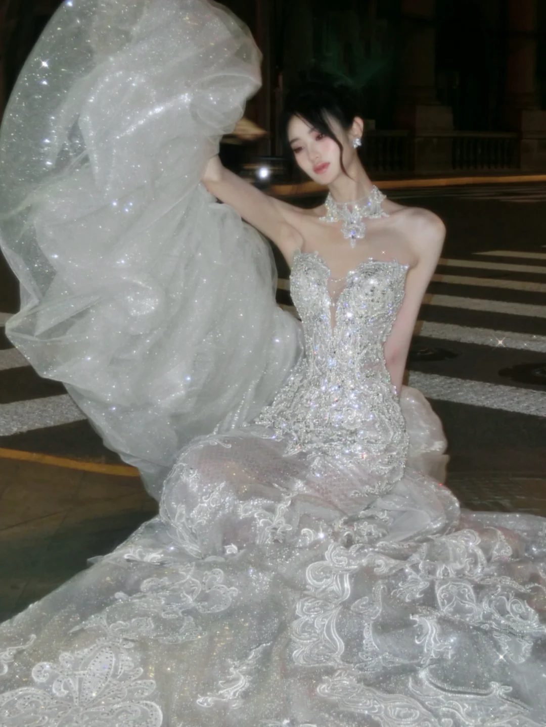 Luxury Ball Gown Sweetheart White Sequin Lace Wedding Dress Bride Gown Fairytale Wedding Dresses RB2863