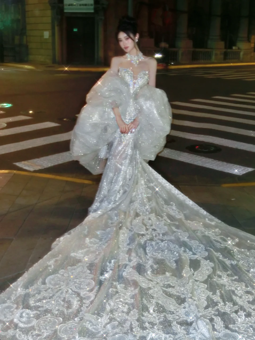 Luxury Ball Gown Sweetheart White Sequin Lace Wedding Dress Bride Gown Fairytale Wedding Dresses RB2863