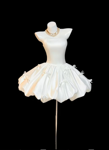 Pretty Ball Gown Strapless White Satin Graduation Inspo Short 15th Birthday Outfits Homecoming Dresses RB3107
