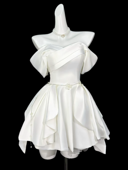 Pretty Ball Gown Off The Shoulder White Mini University Ideas Homecoming Dress Inspo Short High School Senior Graduation Outfit RB7024