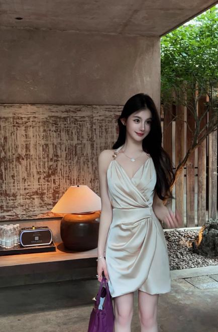 Fashion Champagne Halter Neck Sheath Satin Homecoming Dress Formal Party Dress  RF01023