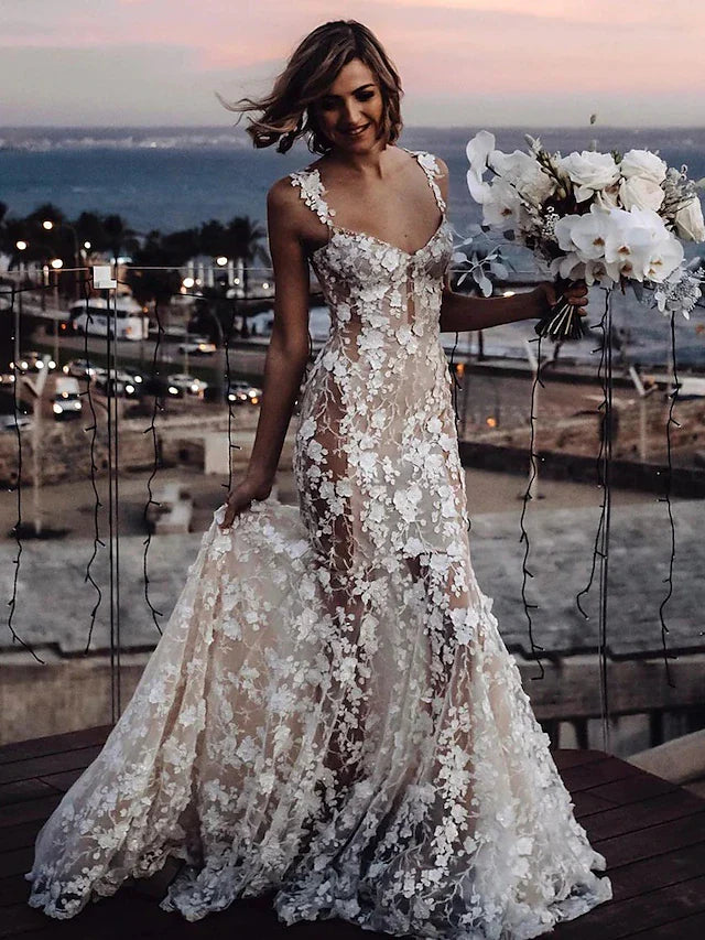 Beach Sexy Boho Wedding Dresses Court Train Mermaid / Trumpet Sleeveless V Neck Lace With Appliques RF0388