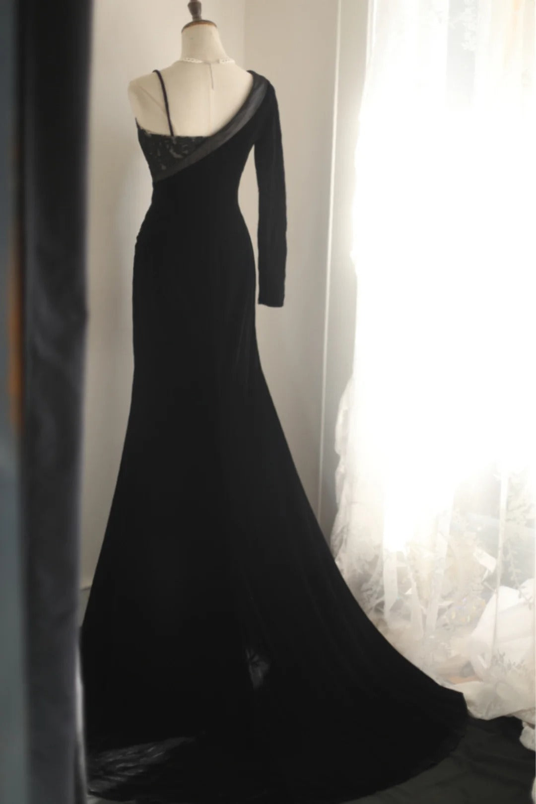 One Shoulder Black Satin  Backless Long Prom Dresses Formal Elegant Train Evening DressesRF0393